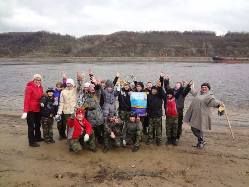 Акция «Помоги реке!» прошла в ТОС микрорайона «Молитовский затон»