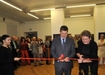 «Мы должны все силы бросить на то, чтобы пропагандировать нижегородскую школу живописи, потому что город долгие годы был закрытым», - Олег Сорокин