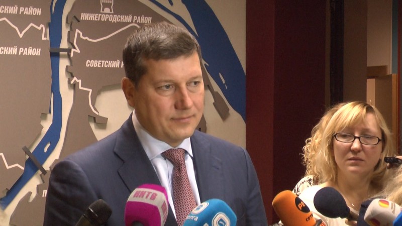 «Проведение единого дня приема граждан дисциплинирует чиновников, заставляет их провести серьезную работу уже на этапе подготовки этого мероприятия», - Олег Сорокин