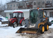 Положительный опыт уборки придомовых территорий после снегопадов перенимают у Сормовского района, где домоуправляющую компанию возглавляет председатель постоянной комиссии по городскому хозяйству городской Думы Николай Шумилков