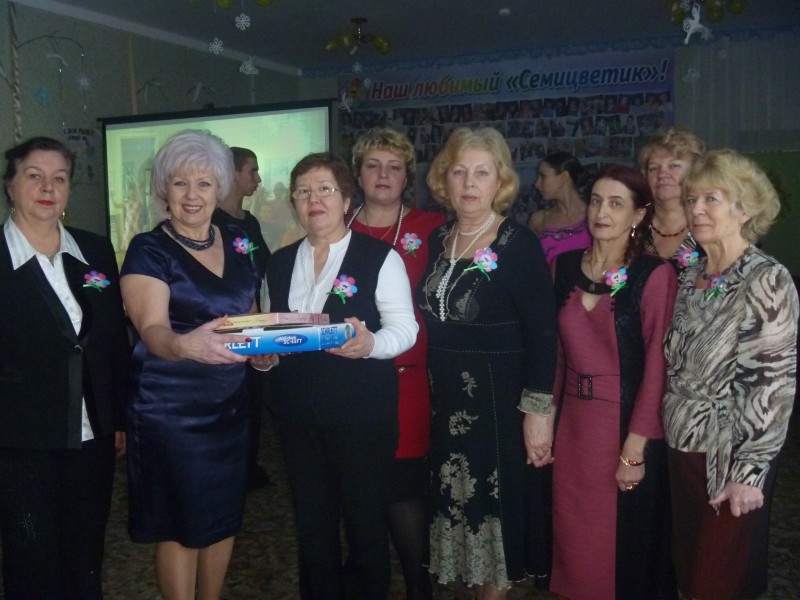 Совет общественного самоуправления ТОС поселка Комсомольский поздравляет социального партнера