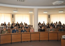 Заместитель главы города Нижнего Новгорода Е.И.Солонченко открыла городской открытый урок «Обыкновенный фашизм, или Это не должно повториться»