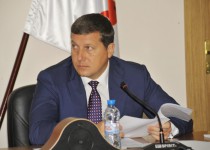 «Большая часть дополнительных доходов городского бюджета в 2013 году была направлена на социальные статьи и, прежде всего, на исполнение майских указов Президента», - Олег Сорокин