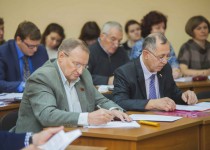 Комиссия по социальной политике стоит на защите учителей и городских стадионов