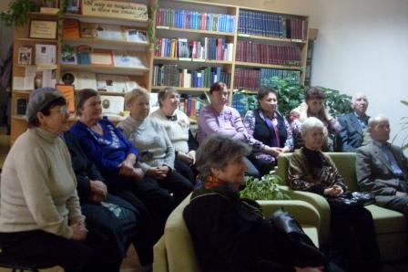 «Легко перо касается бумаги!»