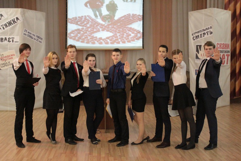 В школе  № 91, которой руководит депутат Богданов И.М., прошла  акция «Капля крови» в рамках международного дня борьбы против СПИДа