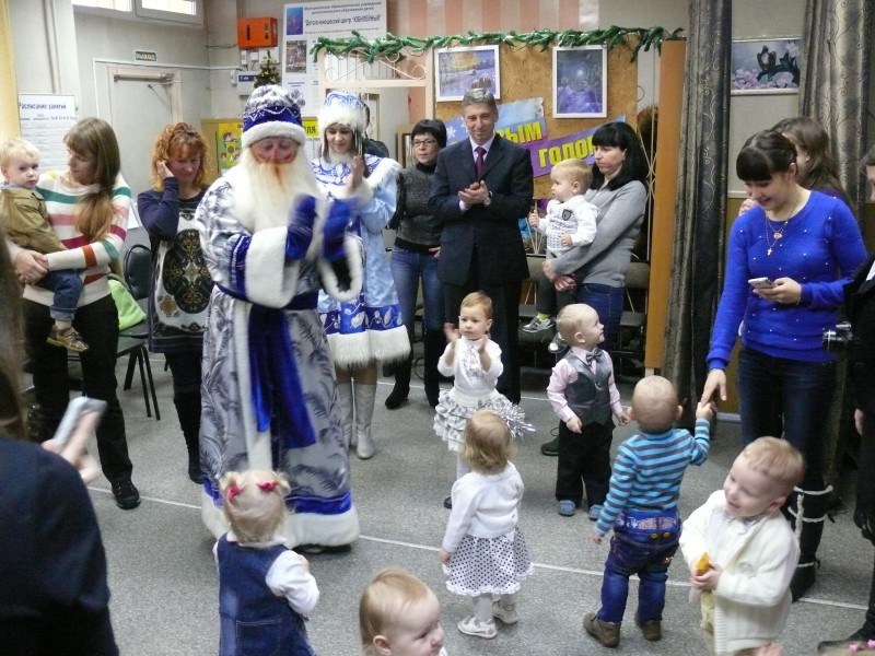 При участии депутата Ивана Карнилина и ТОС «Стройплощадка» в библиотеке им. А.А.Ахматовой  прошел праздник