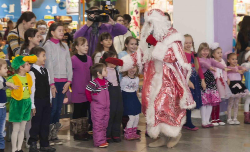 «Каждый год мы стараемся организовать праздник так, чтобы каждый ребенок получил именно тот подарок, о котором он мечтал», - Олег Сорокин