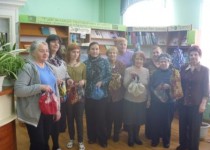Эко-сумки в японском стиле «фурошики» учились мастерить в ТОС поселка Комсомольский
