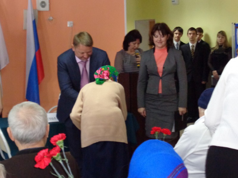 Депутат Роман Буланов поздравил ветеранов с 70-летием Великой Победы