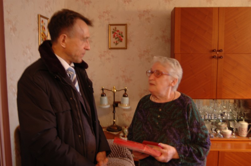 Депутат Василий Пушкин вручил ветеранам Автозаводского района юбилейные медали к 70-летию  Победы в Великой Отечественной войне