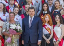 «Я желаю всем выпускникам стать настоящими патриотами нашего города и нашей страны», - Олег Сорокин