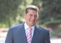 Глава Нижнего Новгорода Олег Сорокин поздравляет нижегородцев с Днем города