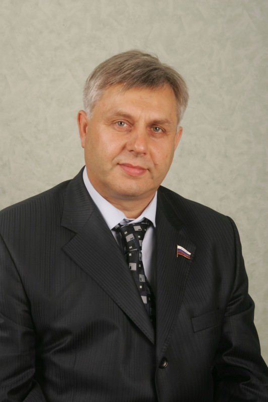 Депутат Николай Шумилков поздравляет нижегородцев с Днём России и Днём города!