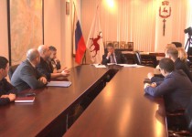 Главе Нижнего Новгорода Ивану Карнилину передана петиция о ситуации с коммерческими эвакуаторами в Нижнем Новгороде