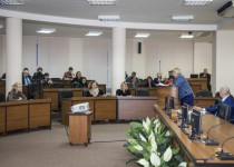 «Чтобы сохранить город, мы все должны работать в унисон: и дума, и администрация», - Валерий Гельжинис