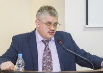 Выступление председателя комиссии по городскому хозяйству Александра Котельникова на публичных слушаниях по исполнению бюджета города за 2015 год