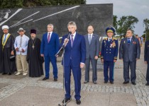 Иван Карнилин и Сергей Белов приняли участие в общегородском митинге,  посвященном Дню памяти и скорби
