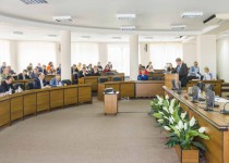 В фокусе внимания депутатов - дорожная разметка, подготовка общественного транспорта к работе в осенне-зимний период, состояние разворотных площадок