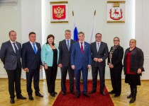 «Мы довольны результатами нашей многолетней совместной работы», - обер-бургомистр Эссена Томас Куфен