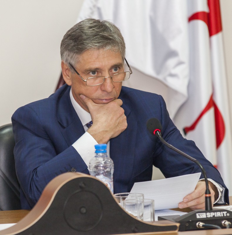 «Сейчас мы все работаем над тем, чтобы подготовить бездефицитный городской бюджет 2017 года»