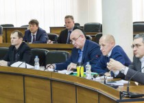 «Практика показывает, что качество уборки в большей степени зависит от четкой  организации, взаимодействия всех служб и предприятий города, от обеспечения контроля», -  Владимир Аношкин