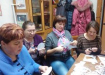 Новогодний мастер-класс в ТОС поселков Высоково и Дубравный