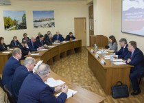 Фракция «Единой России» в городской Думе выступила с инициативой проведения Думской елки для одаренных детей