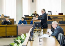 В преддверии весеннего сезона комиссия по транспорту и связи рассмотрела вопрос о качестве дорожной разметки