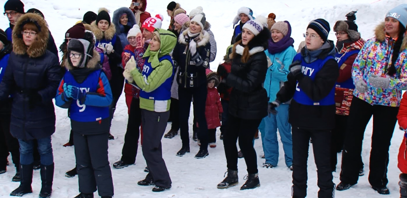 Анна Татаринцева приняла участие в командно-личном первенстве по сноутюбингу вместе с детьми-инвалидами и их родителями