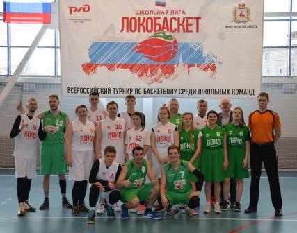 Личным примером любви к спорту