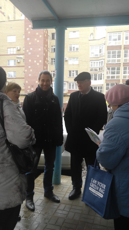 Николай Петрович Сатаев провел выездную встречу с жителями ул. Трудовой