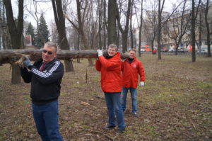 12 апреля депутат Николай Петрович Сатаев принял участие в субботнике
