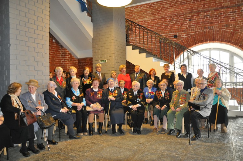 Анна Валерьевна Татаринцева поздравила женщин-фронтовиков с наступающим 9 Мая