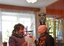 Совет общественного самоуправления ТОС микрорайона «Ипподром» присоединился к акции «Праздник с доставкой на дом»