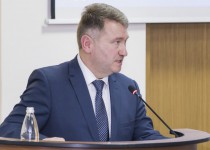 На заседании городской Думы директор департамента финансов Юрий Мочалкин представил доклад  «О бюджете города Нижнего Новгорода на 2018 год и на плановый период 2019-2020 годов»