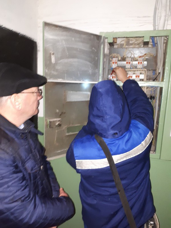 Депутат Николай Сатаев провел выездное совещание с жителями на своем избирательном округе