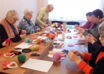 В ТОС Высоково готовят подарки любимым