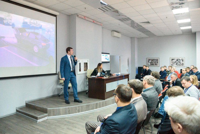 Депутат, член постоянной комиссии по транспорту и связи, координатор федерального проекта Безопасные дороги Станислав Прокопович провел совместную конференцию с АО «ГЛОНАСС»