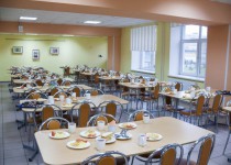 Депутаты Гордумы предложили вернуть бесплатное питание всем детям из многодетных семей