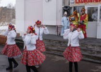 Владимир Тарасов помог организовать празднование Масленицы у ДК «Доскино»