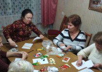 Жители ТОС микроарйона по улицам Коминтерна-Свободы и поселка Володарский встретились в клубе «Усадебка»