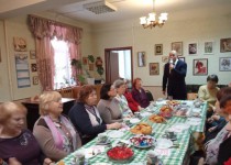 В ТОС квартала Энгельса и бульвара Юбилейный прошла встреча к 8 Марта