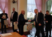 Юрий Яшенков поздравил финалистов шахматно-шашечного турнира Автозаводского района среди ТОС