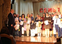 Андрей Дранишников поздравил семью Панфиловых с победой в районном этапе конкурса «Семья года-2019»