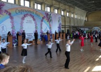 При поддержке Игоря Богданова в школе №91 прошел «Сиреневый бал»