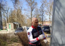 Владимир Поддымников-Гордеев организовал покраску памятника «Слава павшим воинам» в Приокском районе