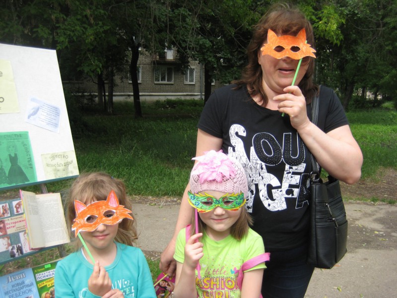 Роман Буланов помог организовать праздник «Пусть детство звонкое смеется»