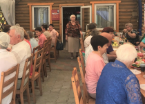 Станислав Прокопович поздравил клуб ветеранов войны и труда «Дружба» с Днем Военно-воздушных сил