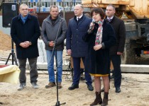 «Капсулу времени» заложили в Парке им. 1 Мая